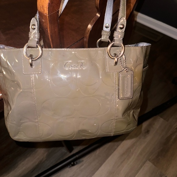Coach Patent Leather Handbag - Picture 6 of 16